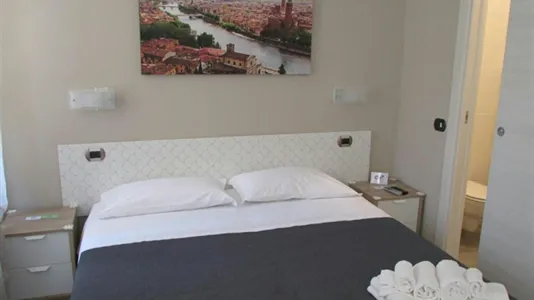 Rooms in Verona - photo 8