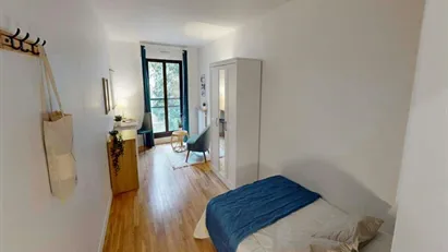 Room for rent in Nanterre, Île-de-France