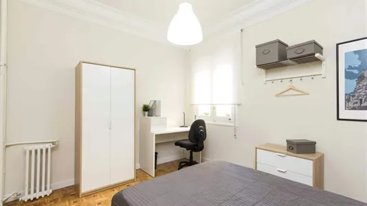 Rooms in Madrid Chamberí - photo 2