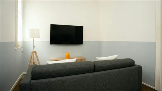 Rooms in Barcelona Eixample - photo 7