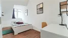 Room for rent, Berlin, &lt;span class=&quot;blurred street&quot; onclick=&quot;ProcessAdRequest(9486956)&quot;&gt;&lt;span class=&quot;hint&quot;&gt;See streetname&lt;/span&gt;[xxxxxxxxxxxxx]&lt;/span&gt;