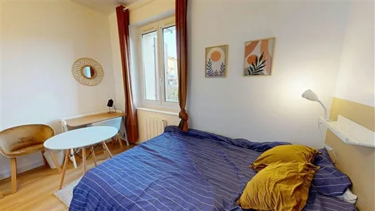 Rooms in Saint-Julien-en-Genevois - photo 2