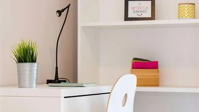 Room for rent in Buccinasco, Lombardia