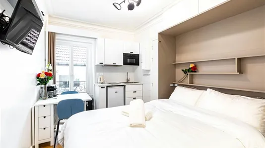 Apartments in Paris 15ème arrondissement - photo 2