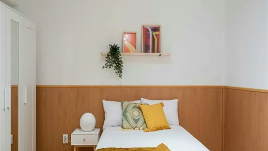 Rooms in Madrid Centro - photo 9