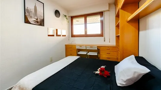 Rooms in Zaragoza - photo 9