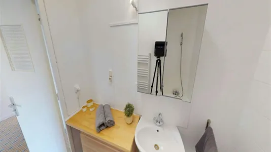 Rooms in Lyon - photo 6