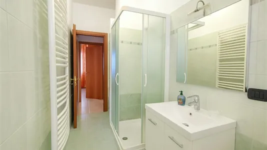 Rooms in Milano Zona 8 - Fiera, Gallaratese, Quarto Oggiaro - photo 9