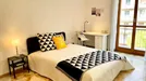 Room for rent, Florence, Toscana, &lt;span class=&quot;blurred street&quot; onclick=&quot;ProcessAdRequest(13776038)&quot;&gt;&lt;span class=&quot;hint&quot;&gt;See streetname&lt;/span&gt;[xxxxxxxxxxxxx]&lt;/span&gt;