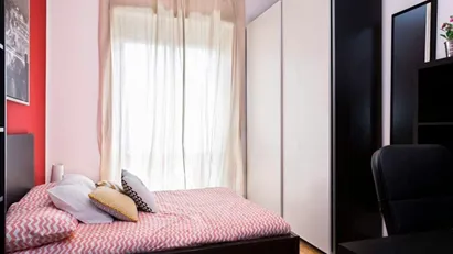 Room for rent in Milano Zona 9 - Porta Garibaldi, Niguarda, Milan