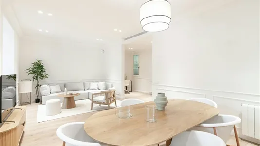 Apartments in Barcelona Eixample - photo 2