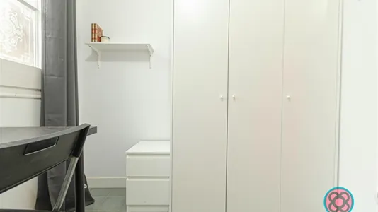 Rooms in Barcelona Ciutat Vella - photo 5