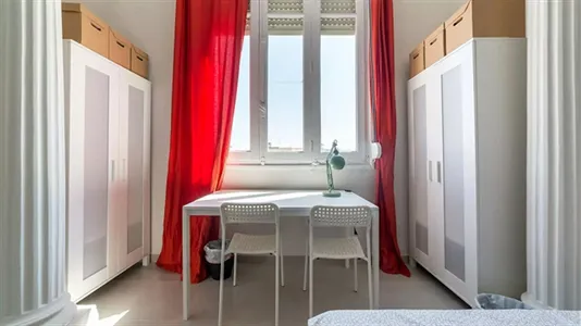 Rooms in Valencia L'Eixample - photo 4