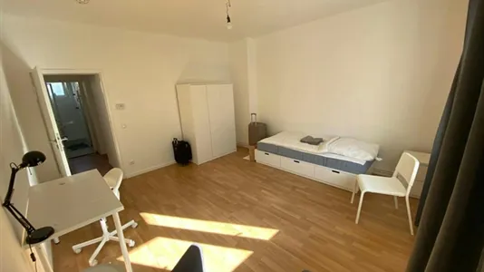 Rooms in Berlin Charlottenburg-Wilmersdorf - photo 4