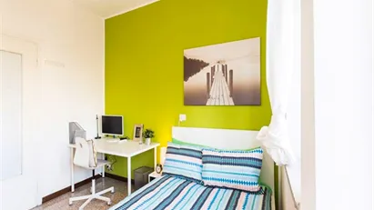 Room for rent in Milano Zona 6 - Barona, Lorenteggio, Milan