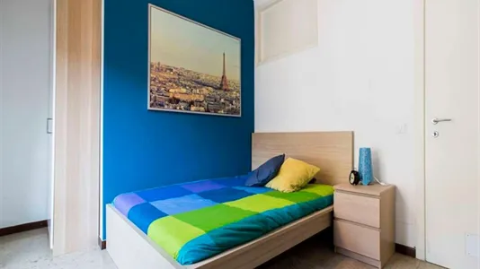 Rooms in Milano Zona 8 - Fiera, Gallaratese, Quarto Oggiaro - photo 3