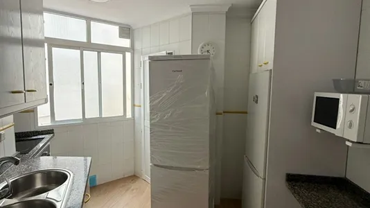 Rooms in Málaga - photo 7