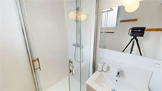 Rooms in Lyon - photo 2