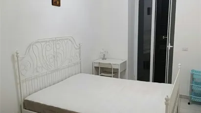 Room for rent in Napoli Municipalità 4, Naples