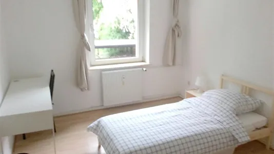 Rooms in Hamburg Nord - photo 2