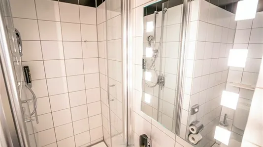 Rooms in Berlin Charlottenburg-Wilmersdorf - photo 5