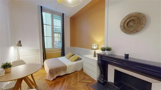 Rooms in Lyon - photo 2