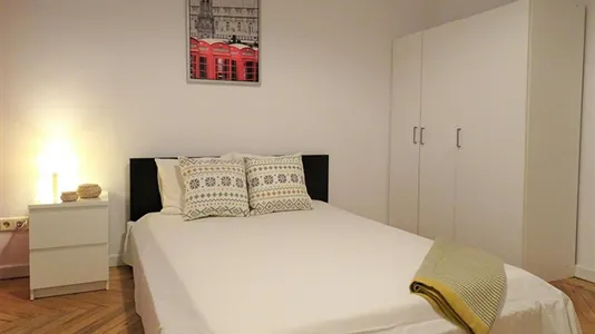 Rooms in Madrid Chamberí - photo 2