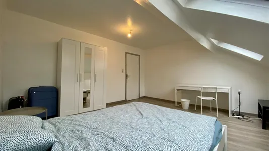 Rooms in Brussels Sint-Joost-ten-Node - photo 3