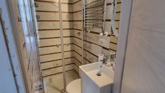 Rooms in Florence - photo 10