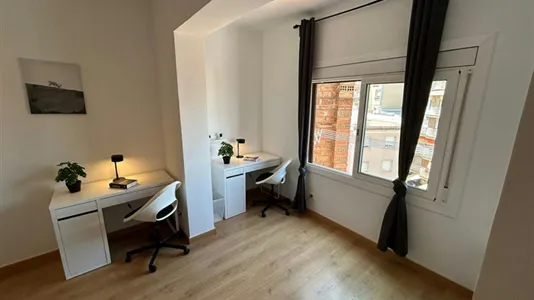 Rooms in L'Hospitalet de Llobregat - photo 3