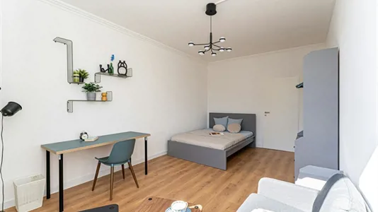 Rooms in Berlin Charlottenburg-Wilmersdorf - photo 3