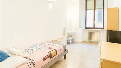 Room for rent in Siena, Toscana