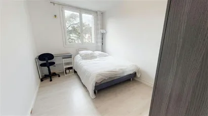 Room for rent in Dijon, Bourgogne-Franche-Comté