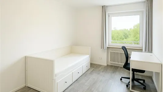 Rooms in Augsburg - photo 1