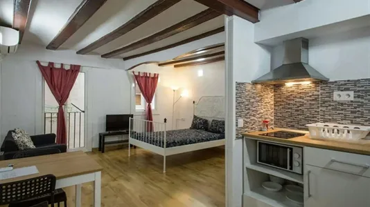 Apartments in Barcelona Ciutat Vella - photo 7