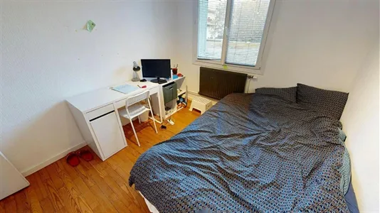 Rooms in Grenoble - photo 3