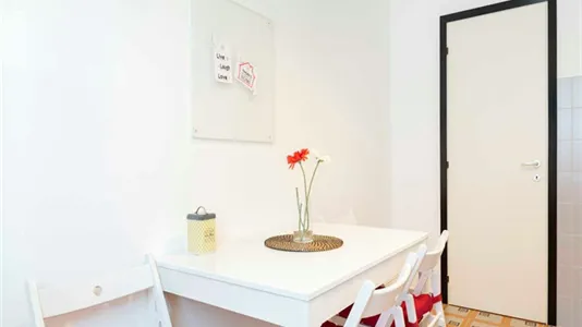 Rooms in Milano Zona 8 - Fiera, Gallaratese, Quarto Oggiaro - photo 10