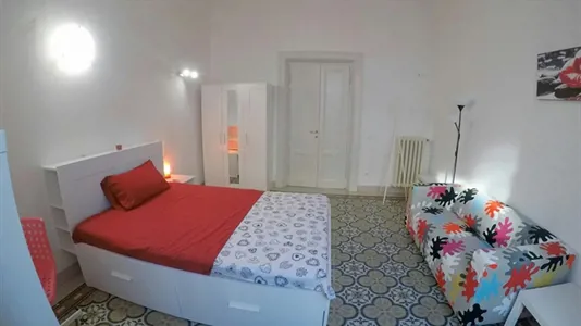 Rooms in Florence - photo 3