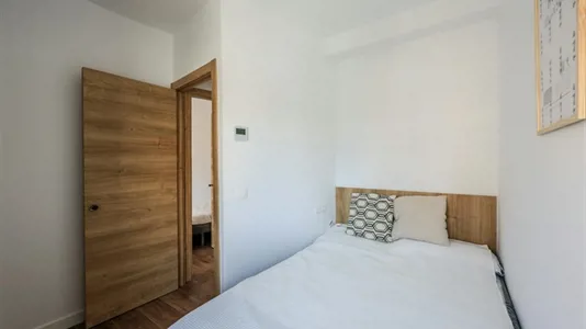 Rooms in Madrid Carabanchel - photo 1