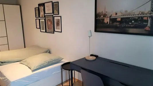 Rooms in Berlin Friedrichshain-Kreuzberg - photo 3