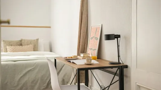 Rooms in Barcelona Ciutat Vella - photo 4
