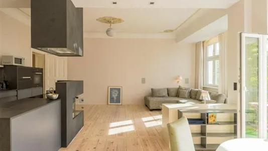 Apartments in Berlin Pankow - photo 1