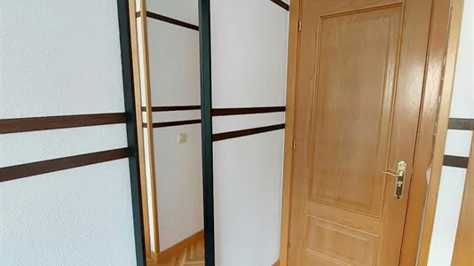 Rooms in Madrid Chamartín - photo 8