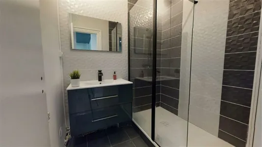 Rooms in Lyon - photo 10