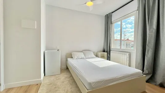 Rooms in Madrid Carabanchel - photo 3