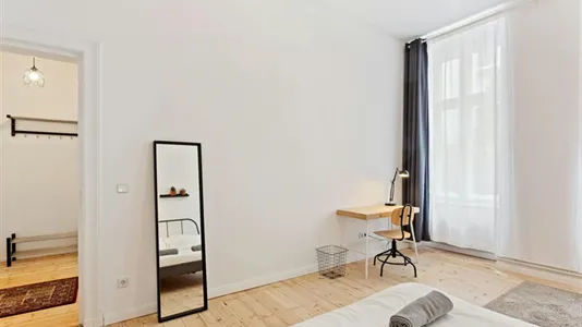 Rooms in Berlin Mitte - photo 1