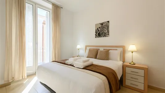 Apartments in Madrid Centro - photo 3