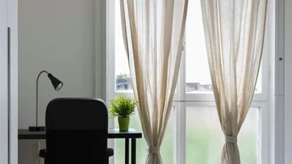 Room for rent in Milano Zona 8 - Fiera, Gallaratese, Quarto Oggiaro, Milan