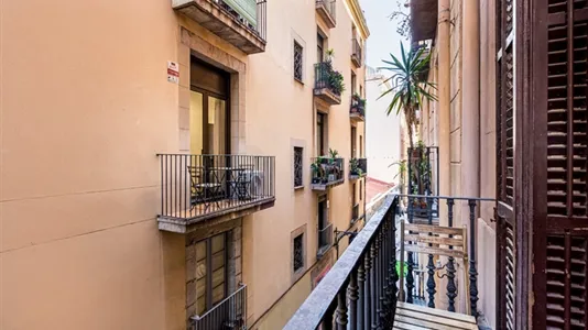 Rooms in Barcelona Ciutat Vella - photo 10