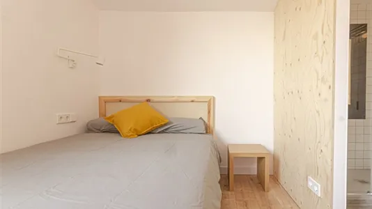 Rooms in Barcelona Gràcia - photo 5